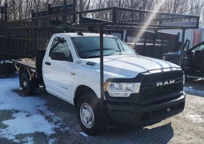 RAM 2500 Flatbed Truck