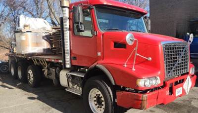 Volvo VHD84B Flatbed Truck