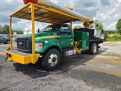 Ford F-750 Forestry Bucket Truck