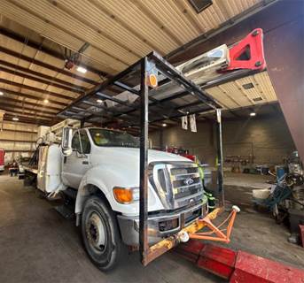 Ford F-750 Forestry Bucket Truck