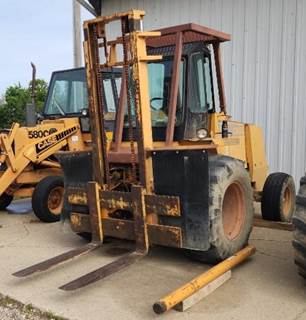 Case 586E Forklift