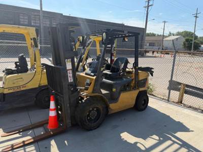 Caterpillar 2P6000 Forklift