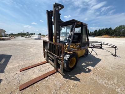 Caterpillar DP40 Forklift
