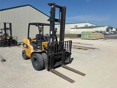 Caterpillar DP45N1 Forklift