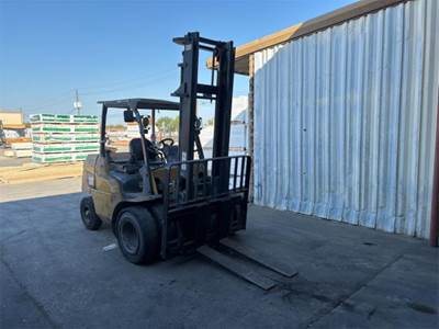 Caterpillar DP45N1 Forklift