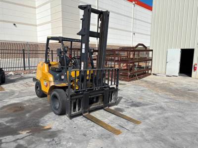 Caterpillar DP45N1 Forklift