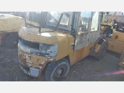 Caterpillar P50-D Forklift