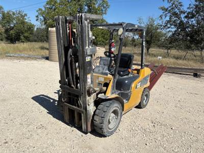 Caterpillar P6000-D Forklift