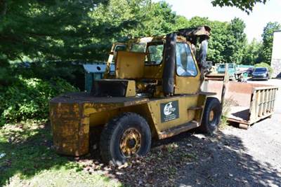 Caterpillar V330B Forklift