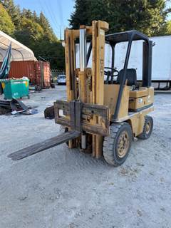 Caterpillar V50C Forklift