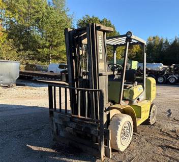 Clark CGP40 Forklift
