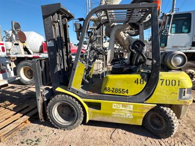 Clark CMP30 Forklift