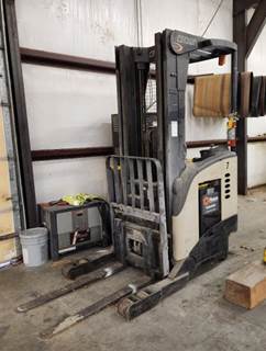 Crown RR5000 Forklift