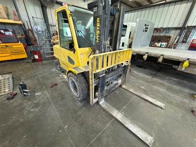 Hyster H110XM Forklift