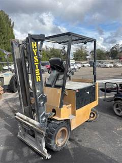 Hyster J60XL-40 Forklift