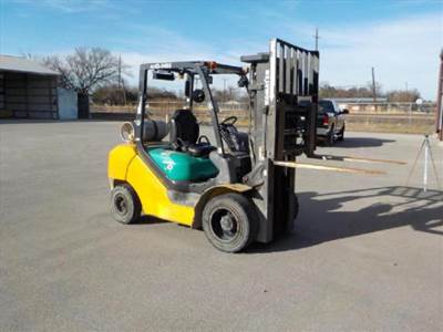 Komatsu FG30HT-16 Forklift