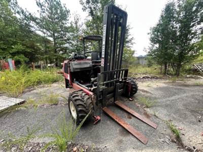 Moffett 5.5 Forklift
