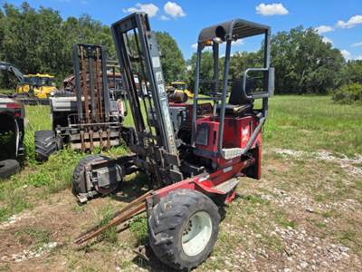 Moffett M5000 Forklift