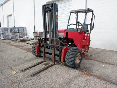 Moffett M55 Forklift