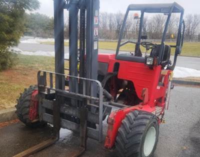 Moffett M55 Forklift