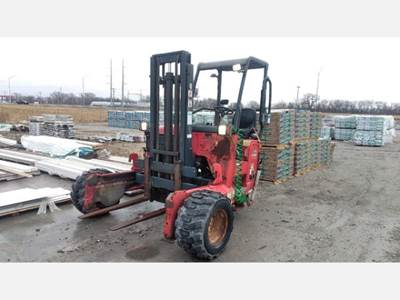 Moffett M55 Forklift