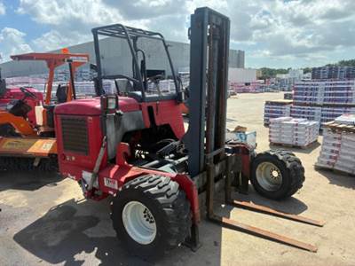 Moffett M55 Forklift