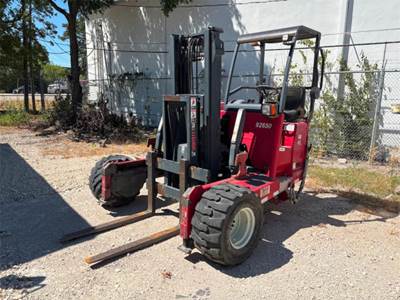 Moffett M8 55 3PNX Forklift