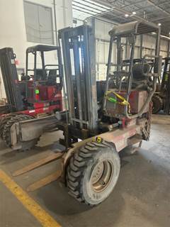 Moffett M8000W Forklift