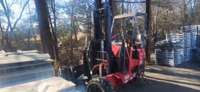 Moffett M855.4P Forklift