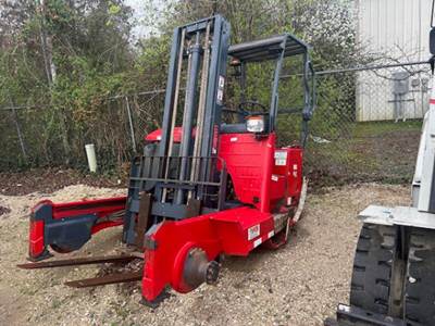 Moffett M870NX Forklift
