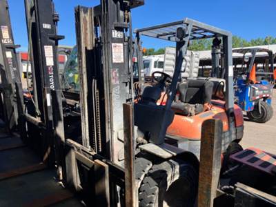 Toyota 02-6FGU30 Forklift