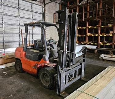 Toyota 7FDU35 Forklift