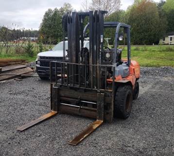 Toyota 7FDU45 Forklift