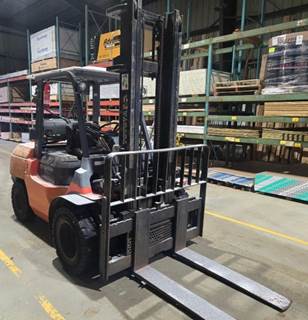 Toyota 7FGKU40 Forklift
