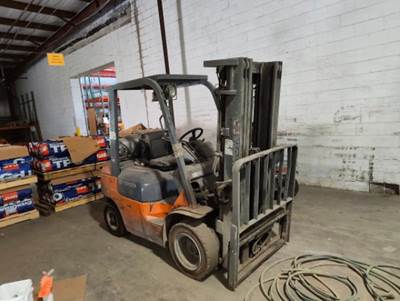 Toyota 7FGU25 Forklift