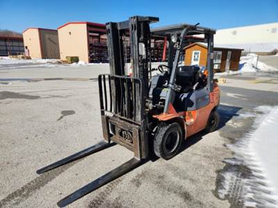 Toyota 7FGU25 Forklift