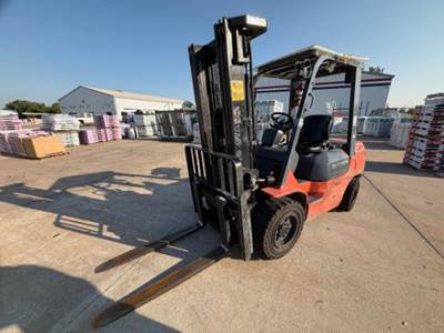 Toyota 7FGU30 Forklift