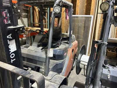 Toyota 8FDU35 Forklift