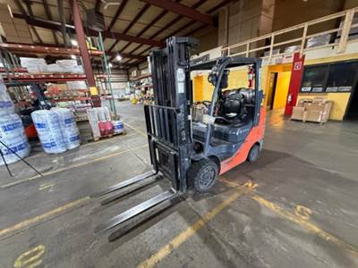 Toyota 8FGCU30 Forklift