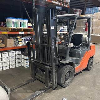 Toyota 8FGU30 Forklift
