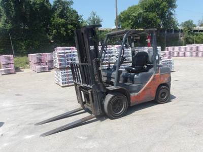 Toyota 8FGU30 Forklift