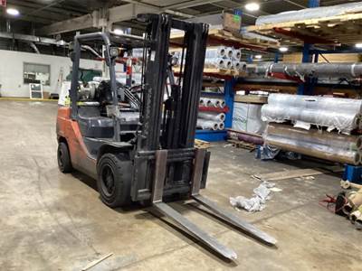 Toyota 8FGU30 Forklift