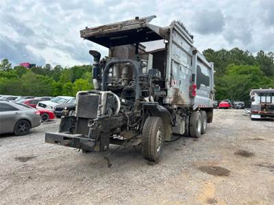 Mack LR64 Side Load Garbage Truck