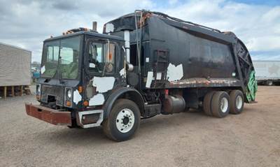 Mack MR688S Side Load Garbage Truck