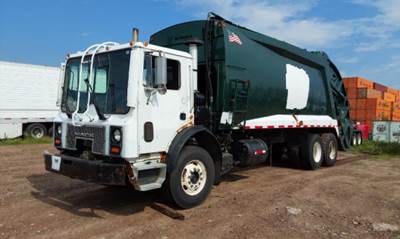 Mack MR688S Side Load Garbage Truck