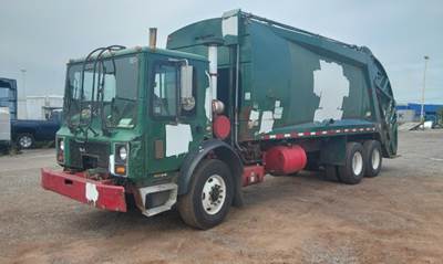 Mack MR688S Side Load Garbage Truck