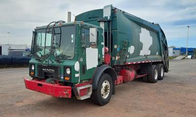 Mack MR688S Side Load Garbage Truck