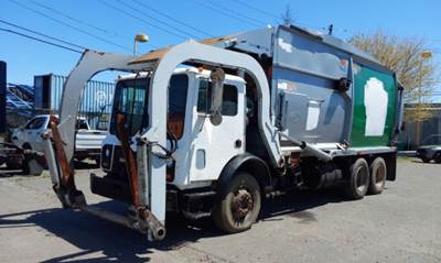 Mack MRU613 Side Load Garbage Truck
