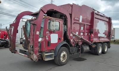 Mack MRU613 TERRAPRO FRONT LOAD Garbage Truck