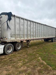 McClain Live Floor Trailer